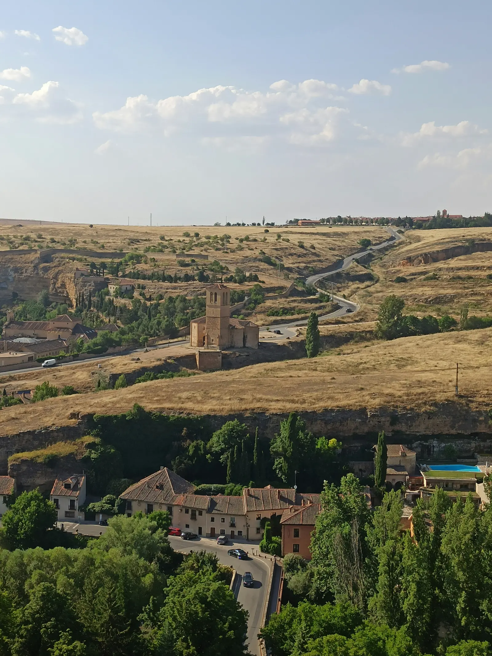 DESCONECTA EN UN ENTORNO PRIVILEGIADO