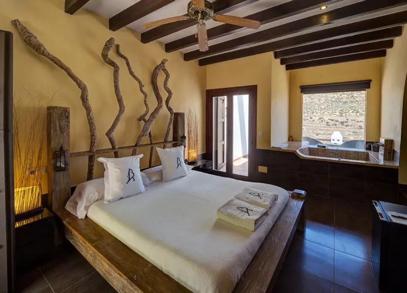 Cortijo La Almendra y el Gitano